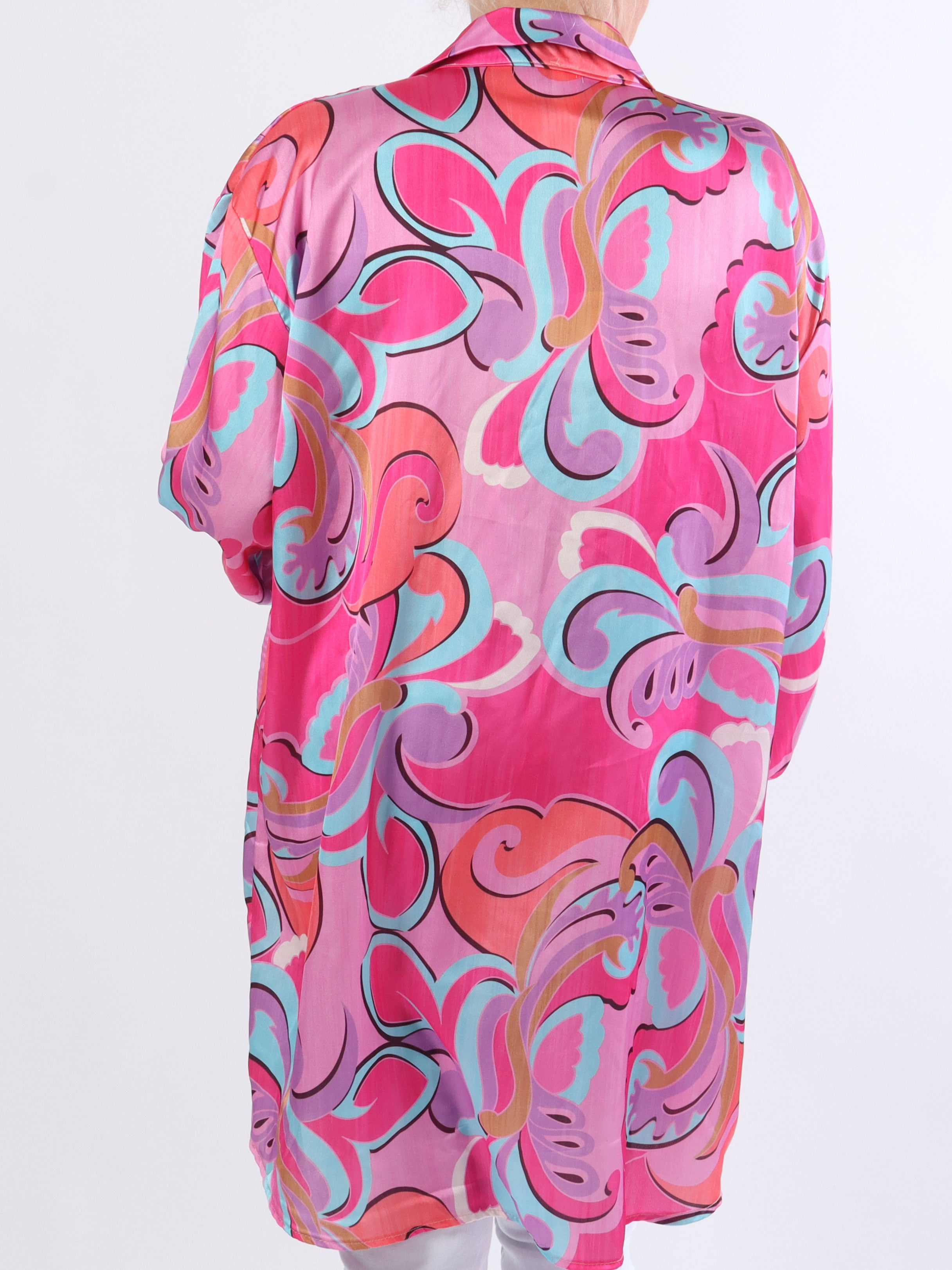 Happy Dress - Flerfarvet plus size skjortekjole i silkelook